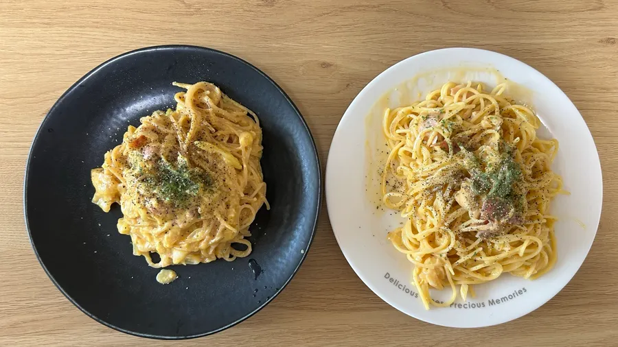 同じカルボナーラ系ソースで和えた2皿の麺
