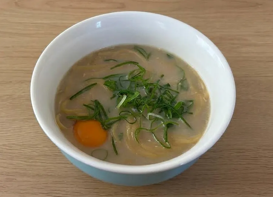 野菜と一緒に茹でたゼンブラーメン旨塩